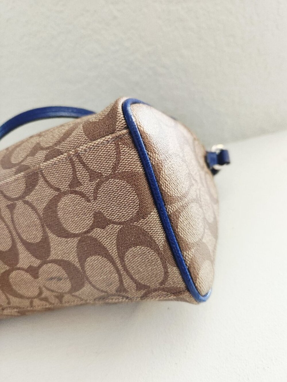 Euc Coach Mini Bennett Signature Shoulder Bag Purse - Picture 9 of 12